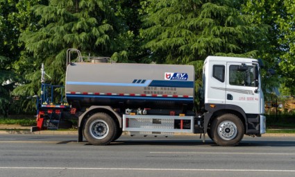 �|�L�A��12����늄Ӟ�ˮ܇_�P���LKLF5186GPSBEV�ͼ�늄ӾG������܇