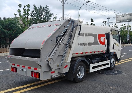 �������։��s����܇_5.8���{�Ɖ��s����܇
