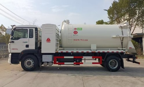重汽豪沃TX5純電動吸污車_11方新能源純電動吸污車 重汽豪沃TX5純電動吸污車_11方新能源純電動吸污車